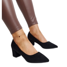 Black Araxi high-heeled pumps