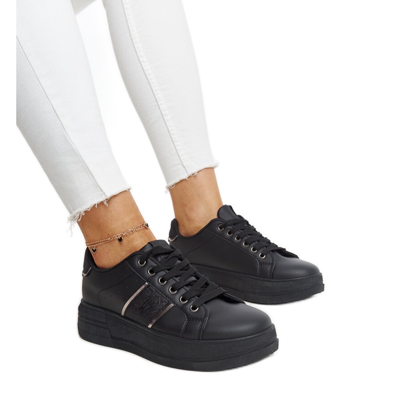 Black sneakers with a thick Finestra sole