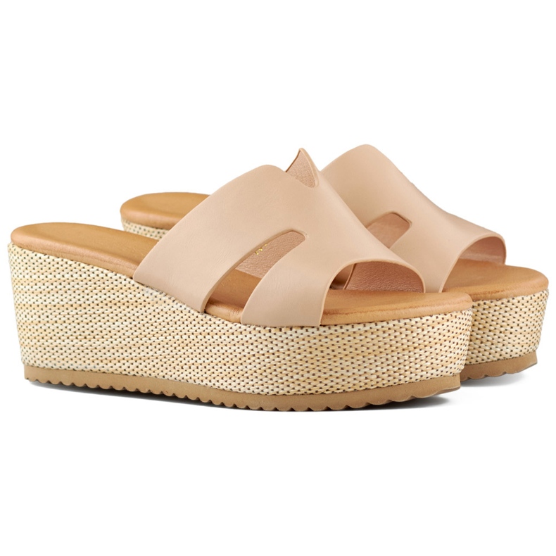 Beige women's wedge sandals Beige women's wedge sandals