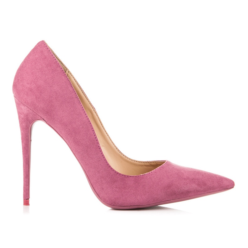 Betler Pumps on a pin pink