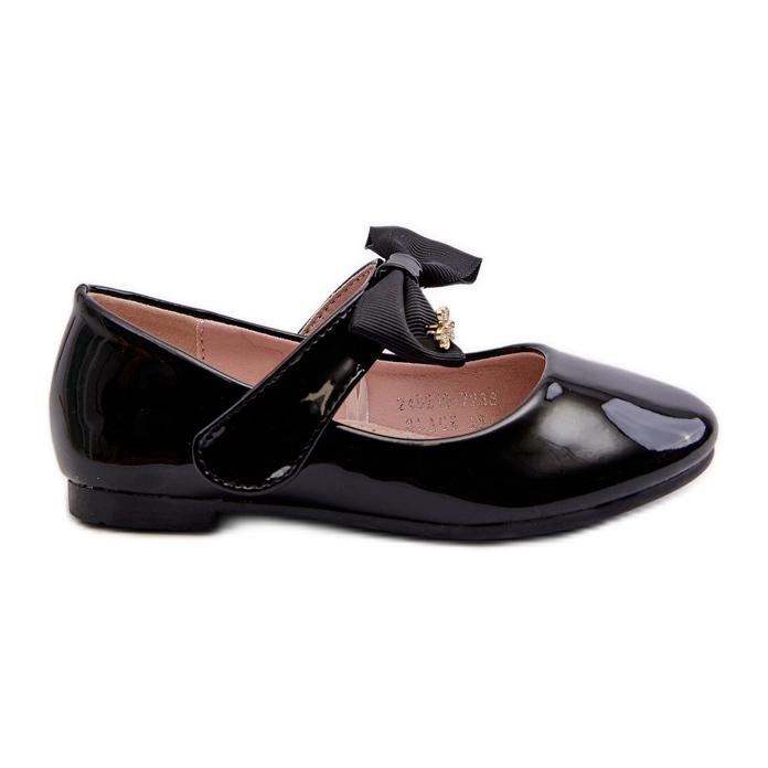 Children's patent leather ballerinas with a Velcro bow and black cat-eye