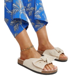 Light beige flip-flops with a cork sole by Aamu Light beige flip-flops with a cork sole by Aamu