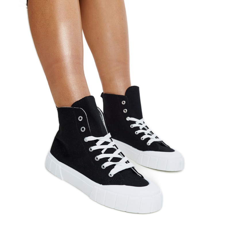 Vinka black high-top sneakers Vinka black high-top sneakers