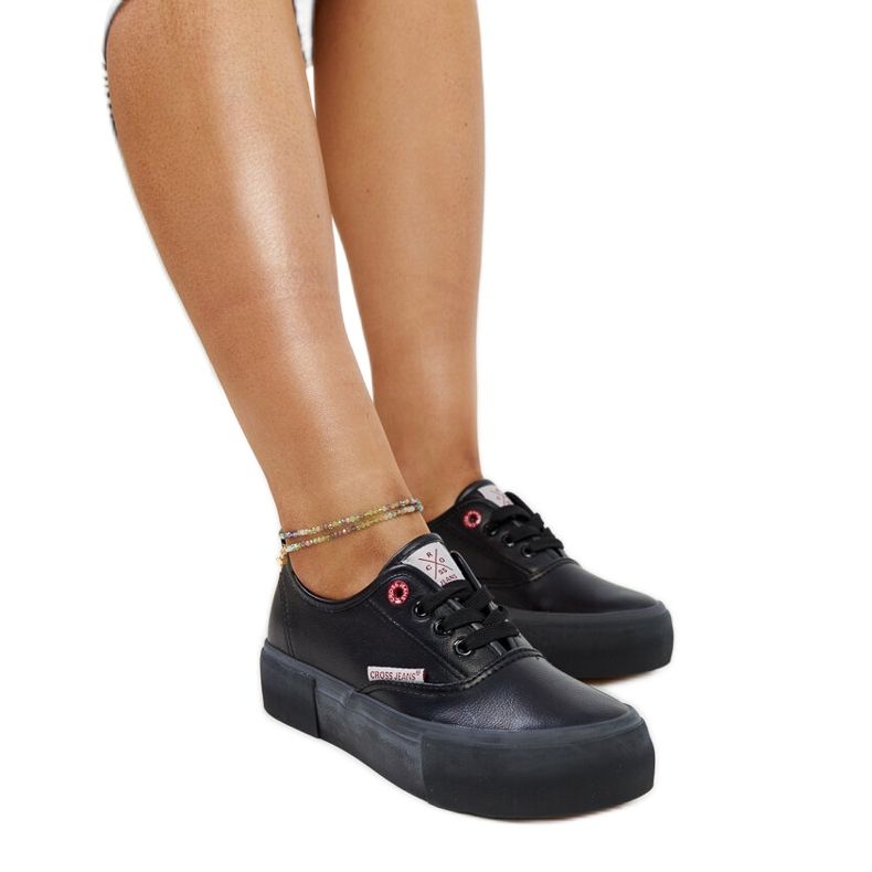 Black women's Cross Jeans sneakers