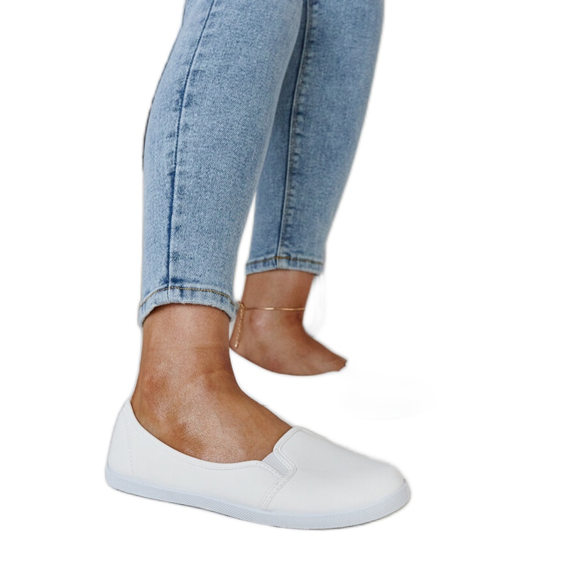 White slip-on sneakers in Wordana eco leather