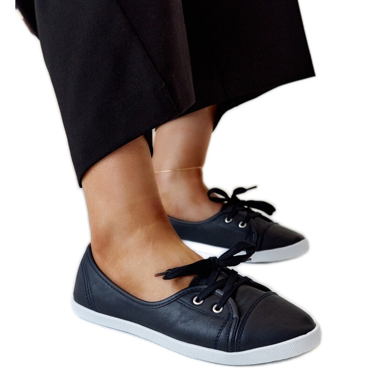 Navy blue slip-on sneakers in Knudsen eco leather