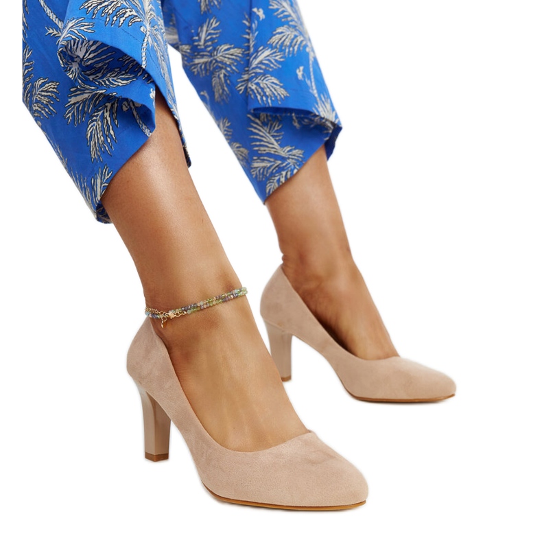 Beige high-heeled pumps with a leather insert from Lalande