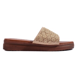 Beige women's platform slides Beige women's platform slides
