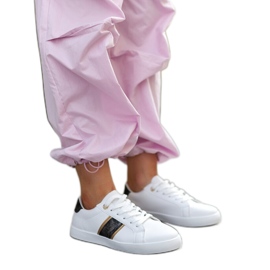 White sneakers with a decorative Grada stripe White sneakers with a decorative Grada stripe