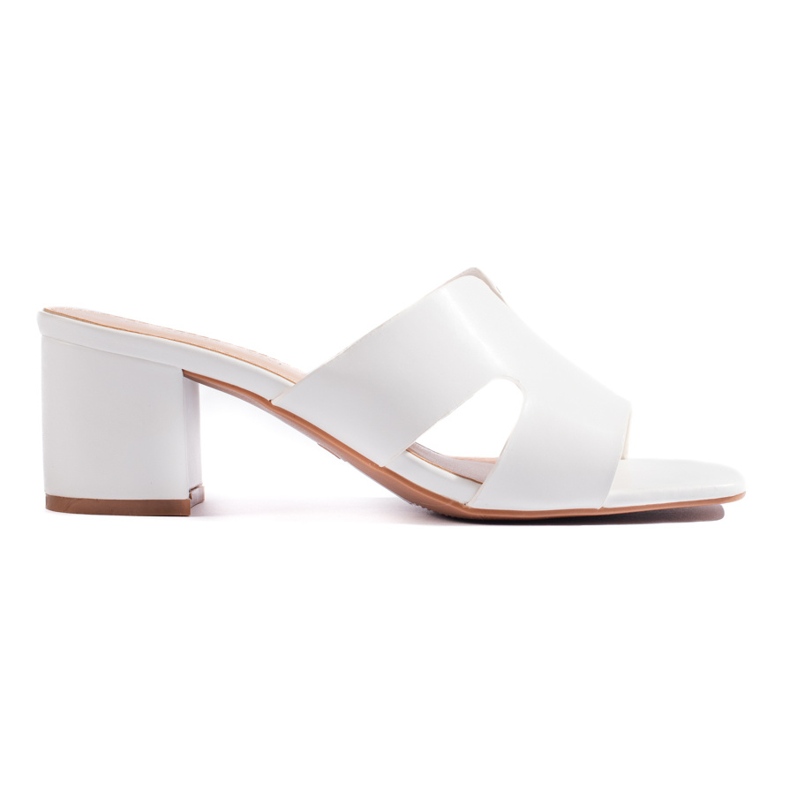 White women's high-heeled flip-flops