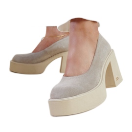 Beige leather high-heeled pumps by Karino