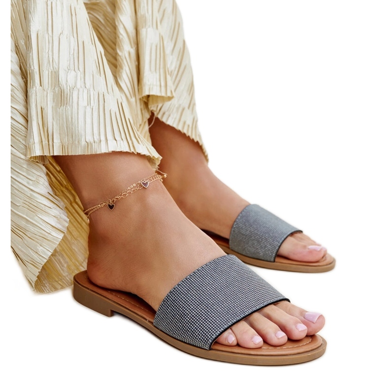 Black shiny Anilsa flip-flops