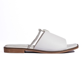 Women's white flat flip-flops