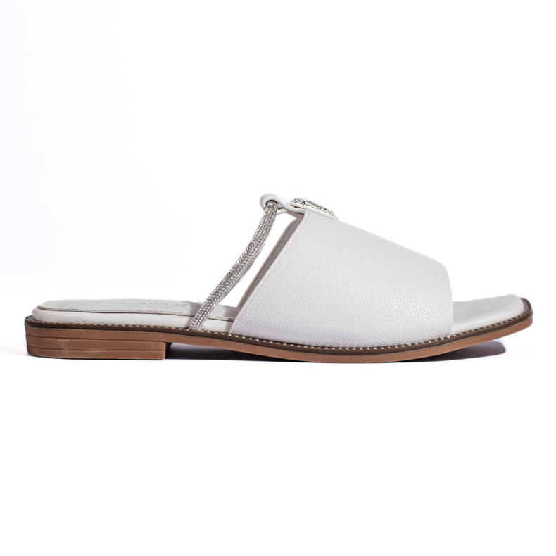 Women's white flat flip-flops
