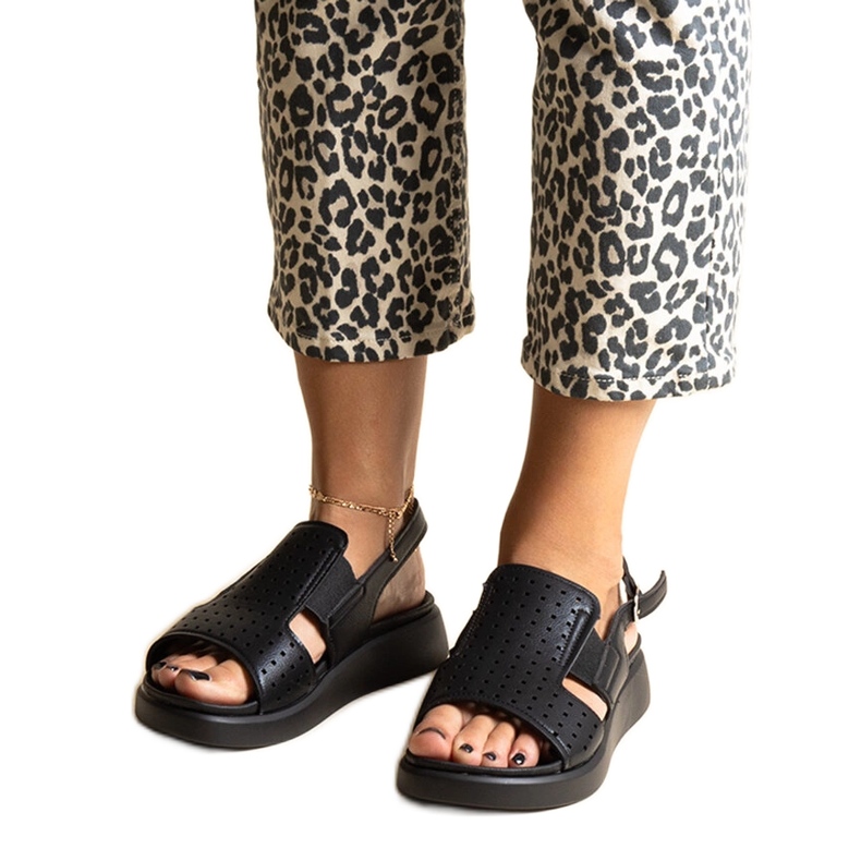 Black sandals with an openwork upper Imogne