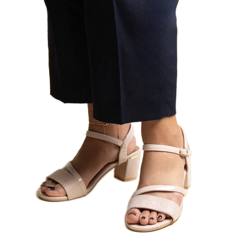 Beige sandals with a combination of Hambly materials