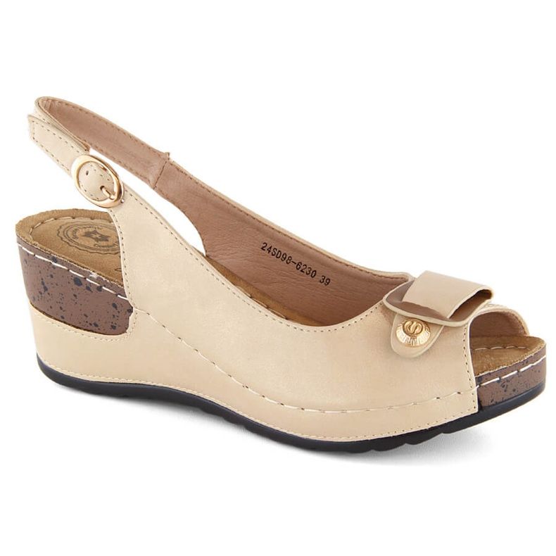 Comfortable beige women's wedge sandals eVento 6230
