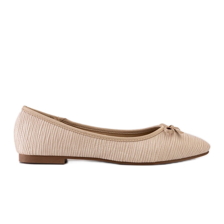 Beige ballet flats with a bow and a leather insert by Rosaly