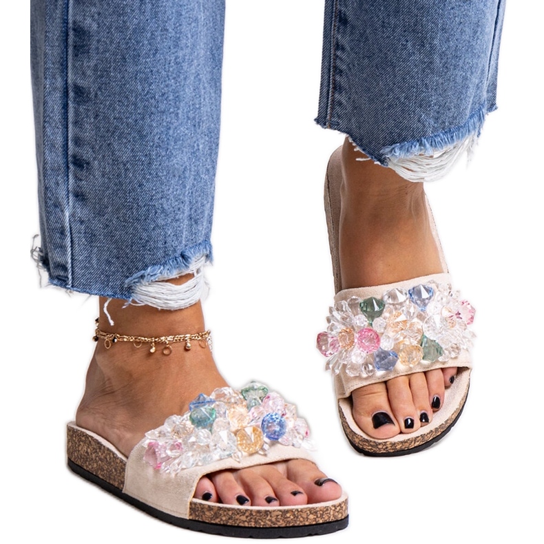 Beige flip-flops decorated with Negistina stones