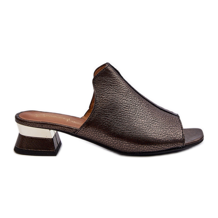 Elegant Women's Flip-Flops Made of Natural Leather On Low Heels Maciejka 06360-20 Graphite black