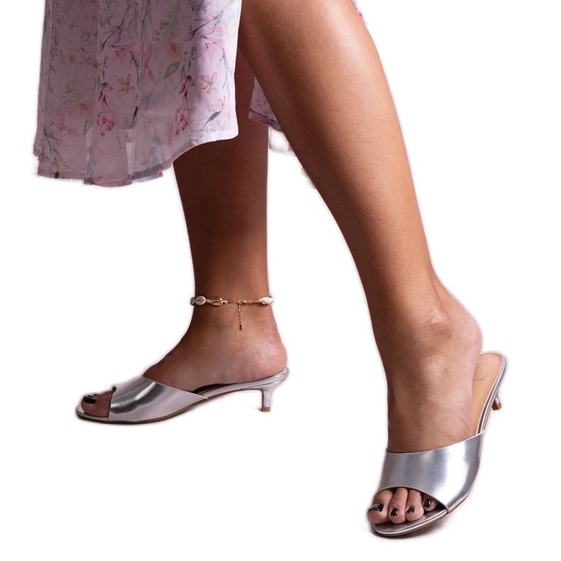 Silver Maloua low-heeled flip-flops Silver Maloua low-heeled flip-flops