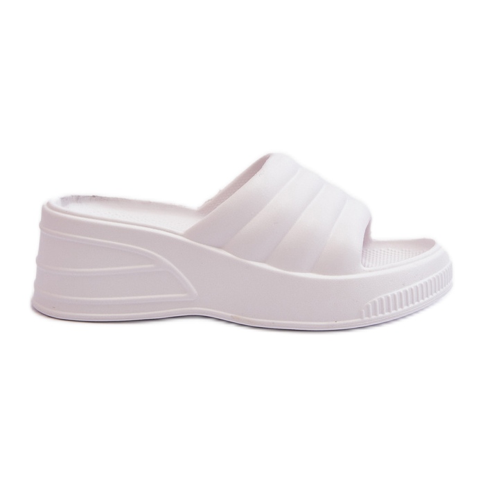 Lightweight women's foam flip-flops on a wedge and platform, white Tendrea