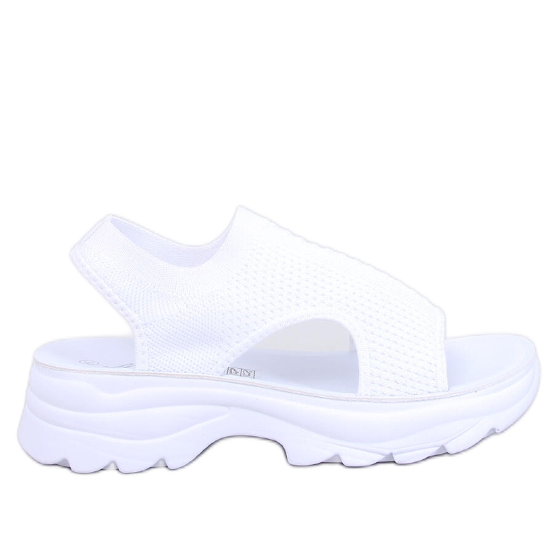 Nicai White sandals with a sports sole Nicai White sandals with a sports sole