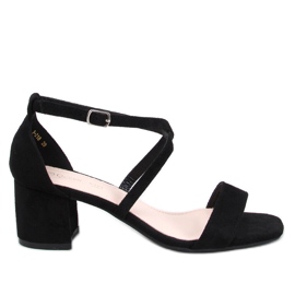 Derich Black low-heeled sandals