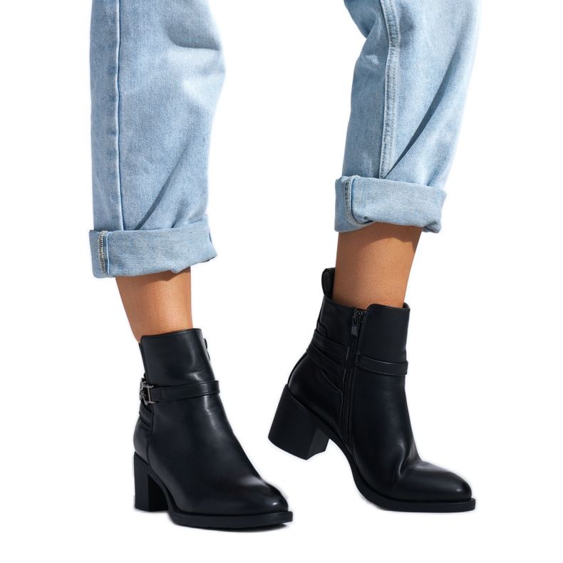 Black women's ankle boots with a heel Black women's ankle boots with a heel