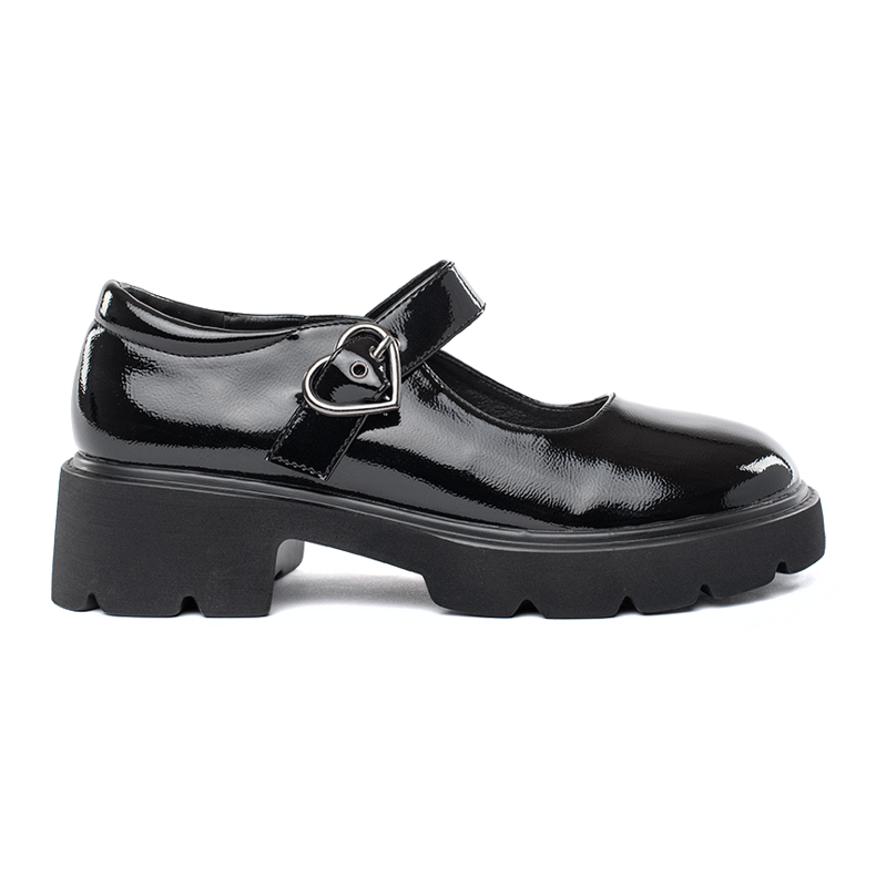 Patent leather black loafers with thick soles