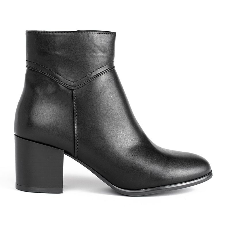Black ankle boots on the Sergio Leone post Black ankle boots on the Sergio Leone post
