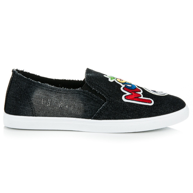 Slipons with patches black