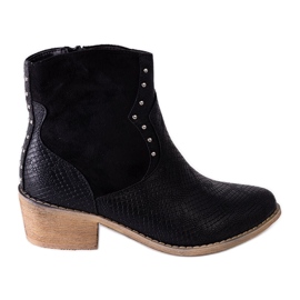 Black ankle boots with a Madmina heel