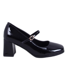Maddoi Black patent leather pumps with heels