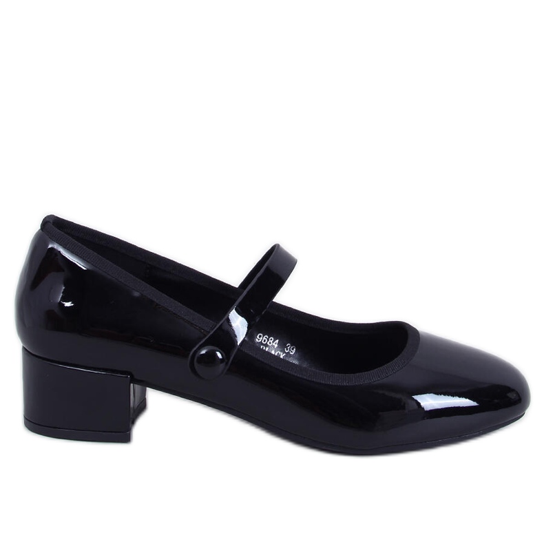 Weinis Black patent leather heeled ballet flats Weinis Black patent leather heeled ballet flats
