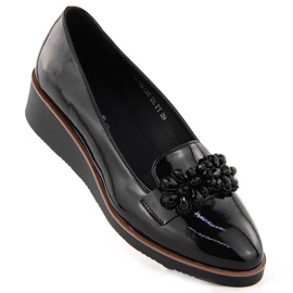 Women's patent leather shoes with decoration, black, Vinceza 58400 Women's patent leather shoes with decoration, black, Vinceza 58400