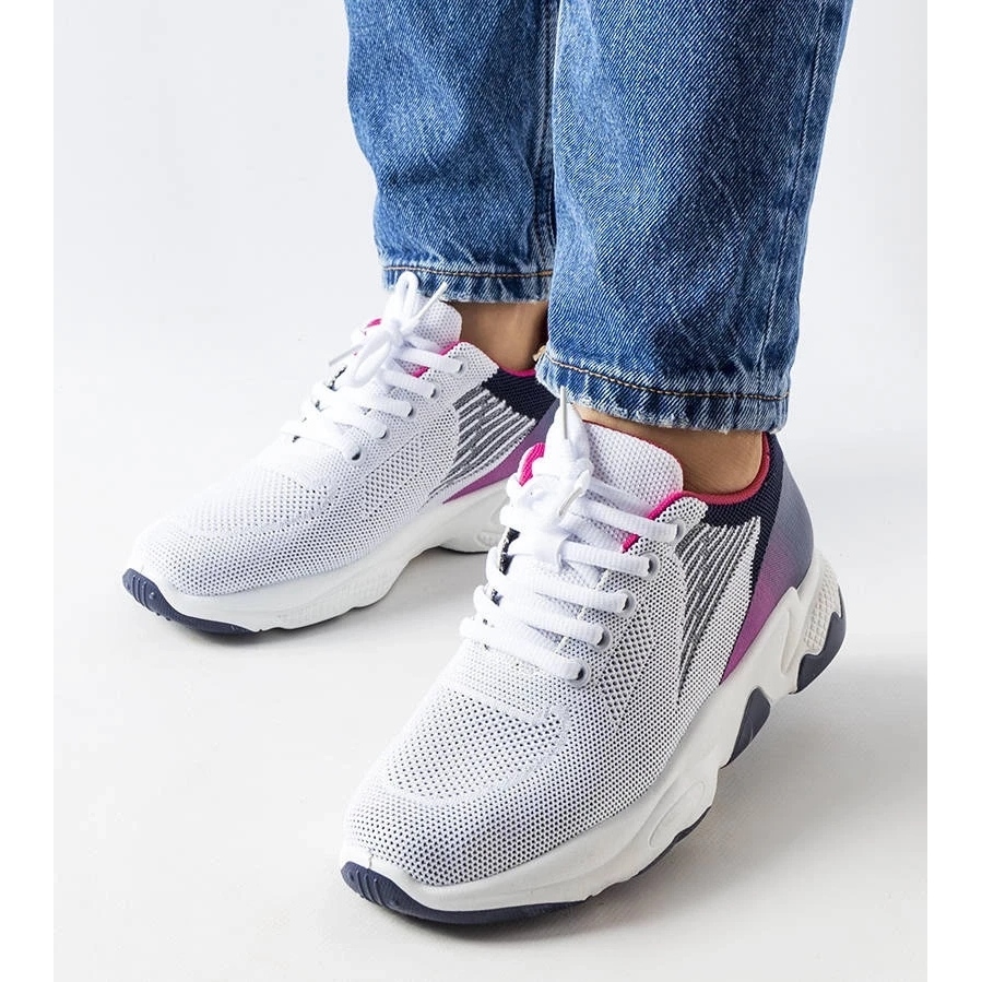 Tight suede ankle boots with comfortable heel and elastic upper black