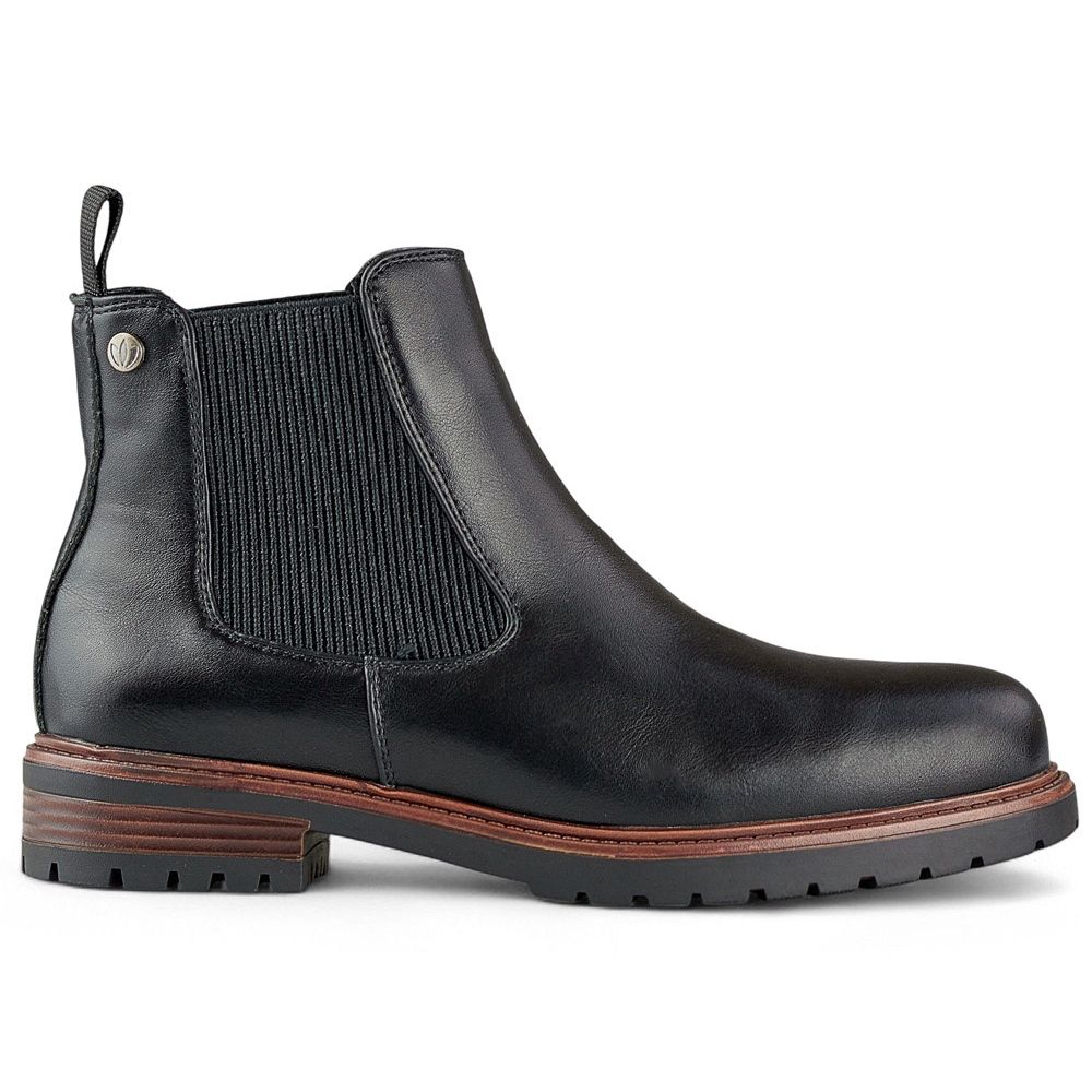 Flat sole chelsea boots discount