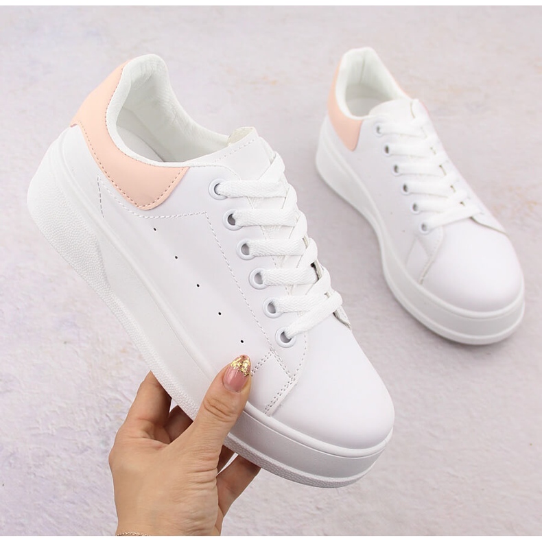 Women's sports shoes on the platform white Sabatina 0974 Women's sports shoes on the platform white Sabatina 0974