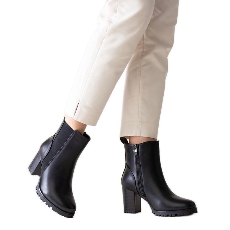 Black ankle boots with a block heel made of eco-leather Zinah