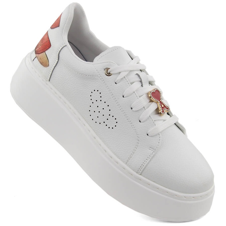 Leather sports shoes on a platform, white Vinceza 89101 Leather sports shoes on a platform, white Vinceza 89101