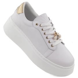 Leather sports shoes on a platform, white Vinceza 89101 Leather sports shoes on a platform, white Vinceza 89101