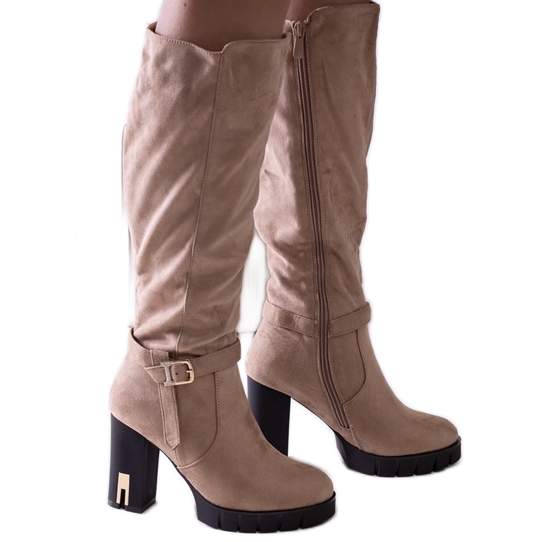 Beige insulated high-heeled boots from Alra