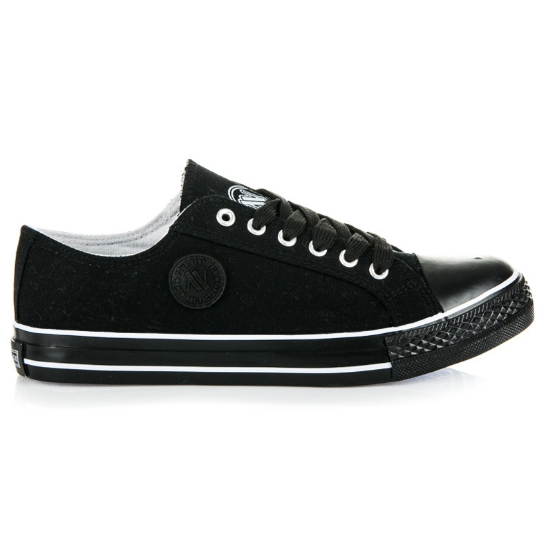 New age sneakers black