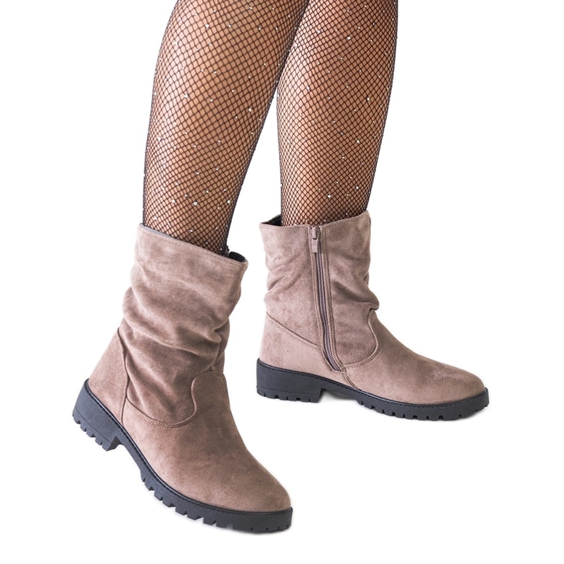 Brown wrinkled ankle boots made of eco-suede Hinda