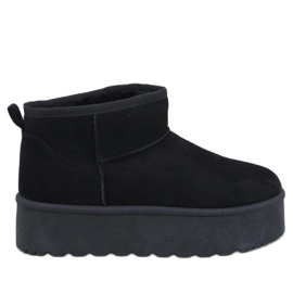 Emus short snow boots on the Morris Black platform