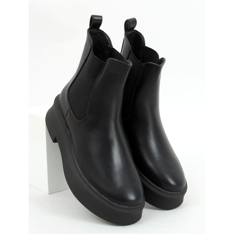 Black Chelsea boots with a thick sole NS222P Black - Inello