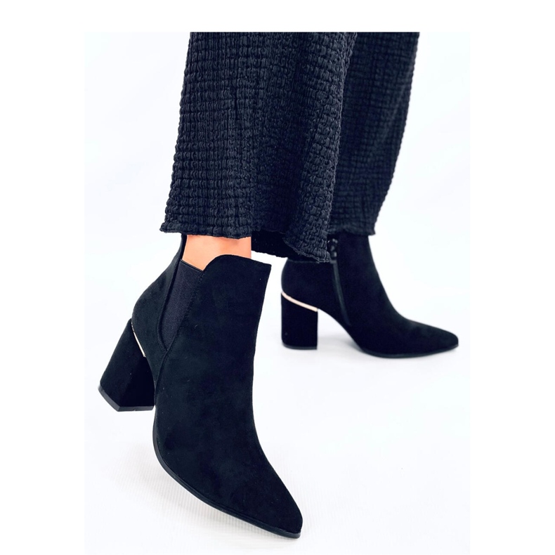Croix Black high-heeled ankle boots with almond toes - Inello