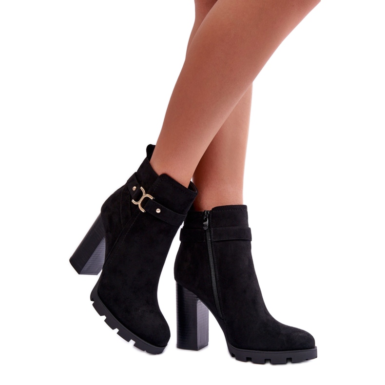 Boots Model Liani F38-1 Black Suede - Step in style