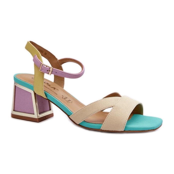 Sandals Model Da CR482 Beige - Step in style